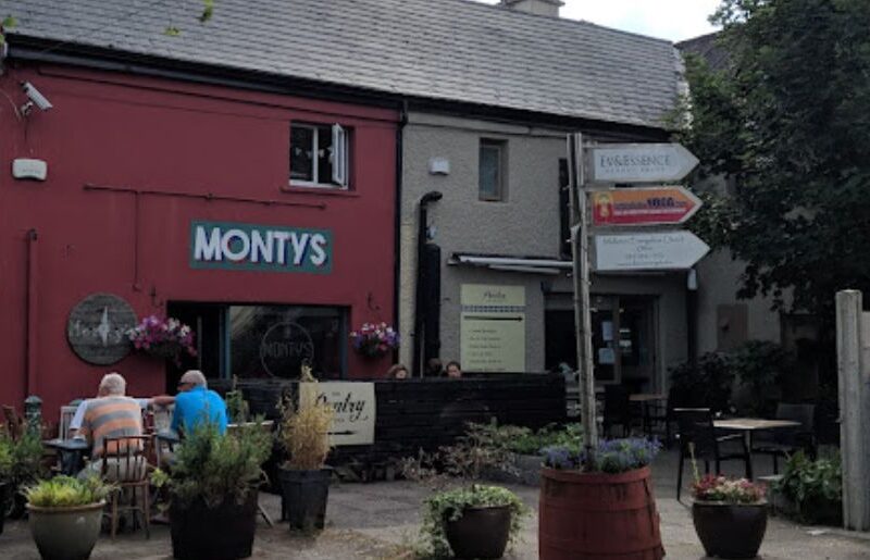 Monty's Cafe